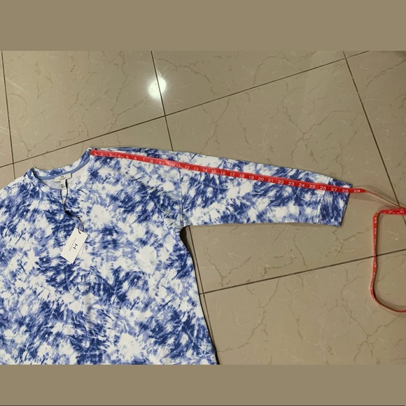 H Halston Studio - Crew Neck Long Sleeve Sweatshirt - Picture 5 of 6